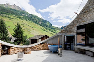 Entspannen in den Bergen: Schönesleben.ch zeigt 8 Hütten und Chalets zum Mieten