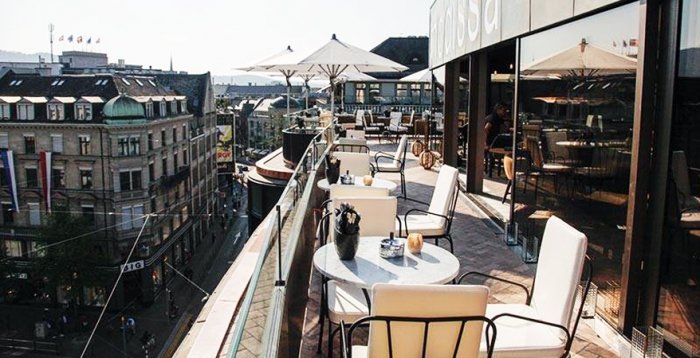Restaurants mit Terrasse in Zürich: Über den Dächern im ooo Rooftop Restaurant